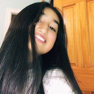 Meet your Posher, Isabela